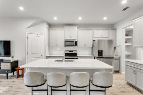 Touwnhouse à louer à Odessa, Floride: 3 chambres, 159.42 m2 № 2388951 - photo 12