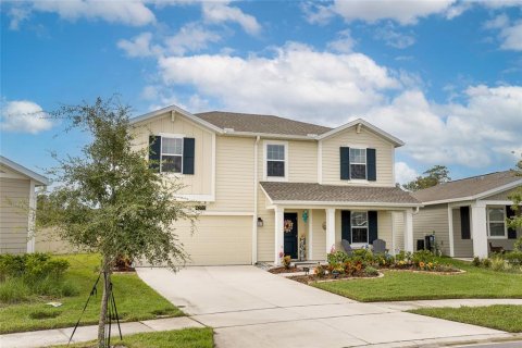 House in Kissimmee, Florida 5 bedrooms, 269.04 sq.m. № 2209912 - photo 2