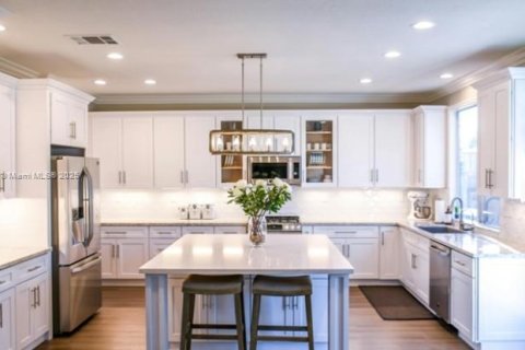 Купить коммерческую недвижимость в Лейк-Уорт, Флорида № 2035614 - фото 2