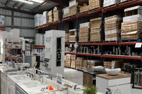 Купить коммерческую недвижимость в Лейк-Уорт, Флорида № 2035614 - фото 4