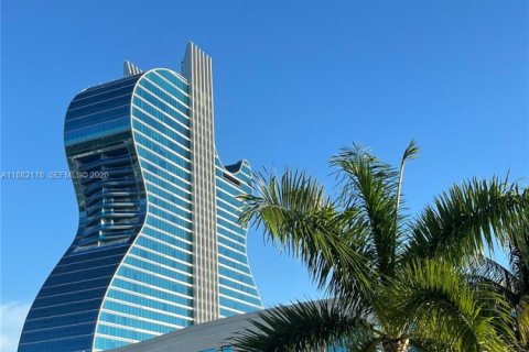 Купить кондоминиум в Дания-Бич, Флорида 1 комната, 80.82м2, № 1932910 - фото 27