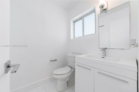 Condominio en alquiler en North Miami Beach, Florida, 1 dormitorio, 51.84 m2 № 1986802 - foto 10