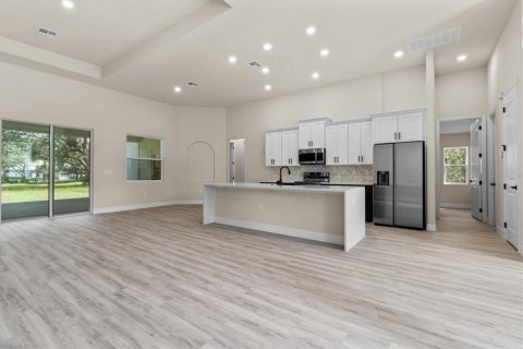 House in Homosassa, Florida 3 bedrooms, 186.55 sq.m. № 1835733 - photo 6