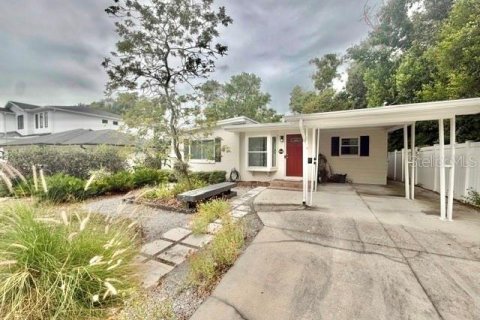 House in Orlando, Florida 3 bedrooms, 107.95 sq.m. № 2398862 - photo 3