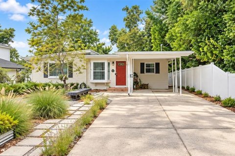 House in Orlando, Florida 3 bedrooms, 107.95 sq.m. № 2398862