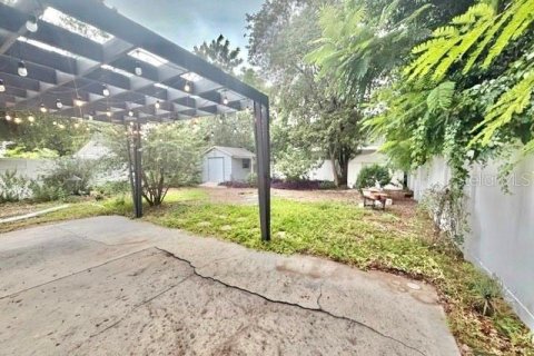 House in Orlando, Florida 3 bedrooms, 107.95 sq.m. № 2398862 - photo 23