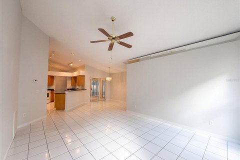 Villa ou maison à vendre à Clermont, Floride: 3 chambres, 168.15 m2 № 2415607 - photo 13