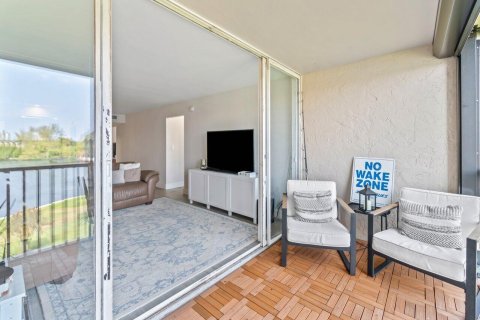 Condo in Boca Raton, Florida, 2 bedrooms  № 1177241 - photo 1