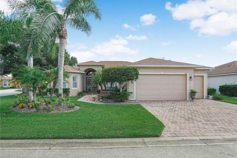 Casa en venta en Winter Haven, Florida, 3 dormitorios, 218.69 m2 № 2387618 - foto 2