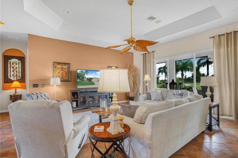 Casa en venta en Winter Haven, Florida, 3 dormitorios, 218.69 m2 № 2387618 - foto 11