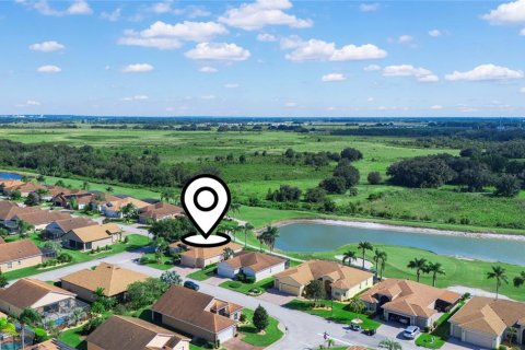 Casa en Winter Haven, Florida 3 dormitorios, 218.69 m2 № 2387618