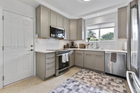 Купить виллу или дом в Эль Портал, Флорида 3 спальни, 139.35м2, № 1995724 - фото 10