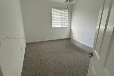 Villa ou maison à vendre à Sunrise, Floride: 4 chambres, 173.36 m2 № 2394652 - photo 20