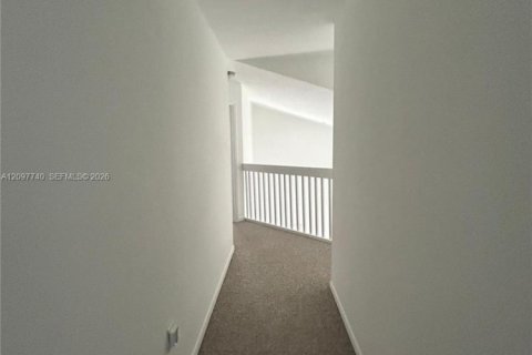 Villa ou maison à vendre à Sunrise, Floride: 4 chambres, 173.36 m2 № 2394652 - photo 23