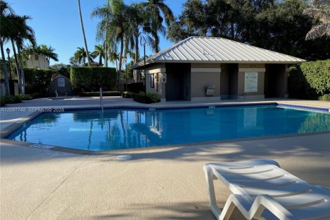 Villa ou maison à vendre à Sunrise, Floride: 4 chambres, 173.36 m2 № 2394652 - photo 29