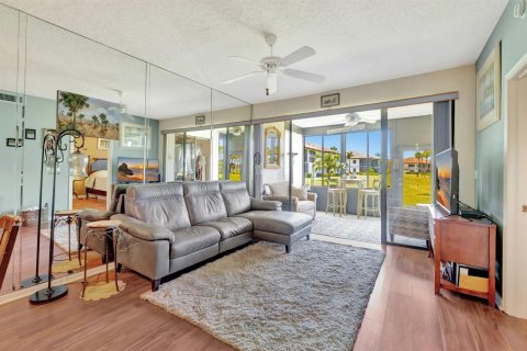 Copropriété à vendre à Stuart, Floride: 2 chambres, 105.44 m2 № 2147231 - photo 11