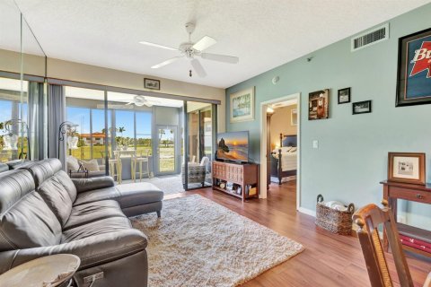 Copropriété à vendre à Stuart, Floride: 2 chambres, 105.44 m2 № 2147231 - photo 10