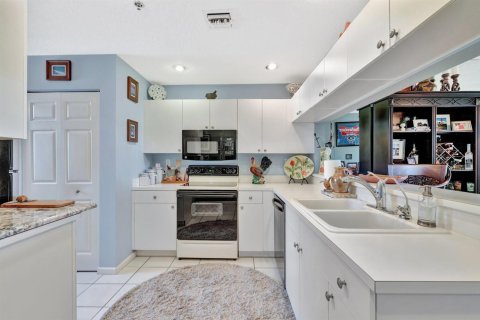 Copropriété à vendre à Stuart, Floride: 2 chambres, 105.44 m2 № 2147231 - photo 7