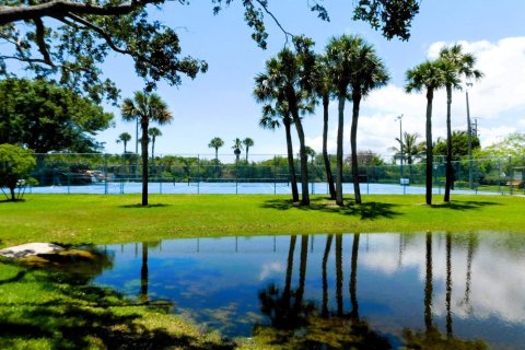 Copropriété à vendre à Stuart, Floride: 2 chambres, 105.44 m2 № 2147231 - photo 4