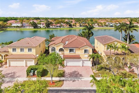 Дом в Хомстед, Флорида 6 спален, 299.33м2 № 2047686