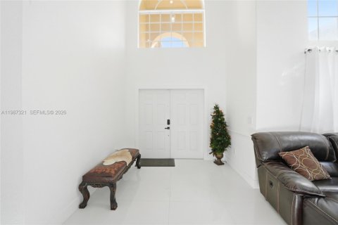 Купить виллу или дом в Хомстед, Флорида 6 спален, 299.33м2, № 2047686 - фото 14