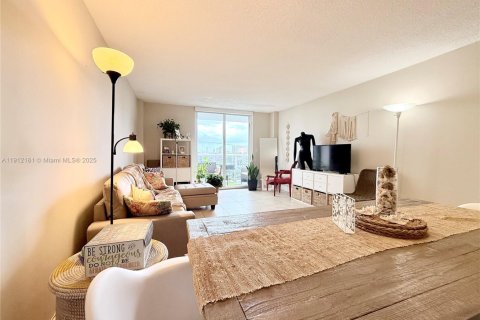 Copropriété à vendre à North Bay Village, Floride: 1 chambre, 70.61 m2 № 1968156 - photo 8