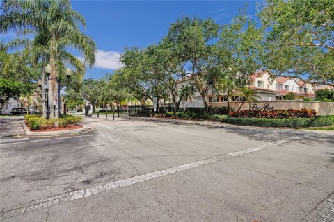 House in Cooper City, Florida 3 bedrooms, 148.83 sq.m. № 1739071 - photo 5