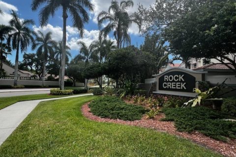 House in Cooper City, Florida 3 bedrooms, 148.83 sq.m. № 1739071 - photo 3