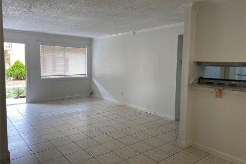 Copropriété à vendre à Orlando, Floride: 2 chambres, 87.7 m2 № 1716861 - photo 15