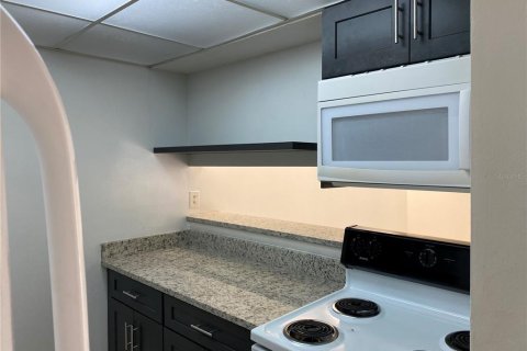 Copropriété à vendre à Orlando, Floride: 2 chambres, 87.7 m2 № 1716861 - photo 6