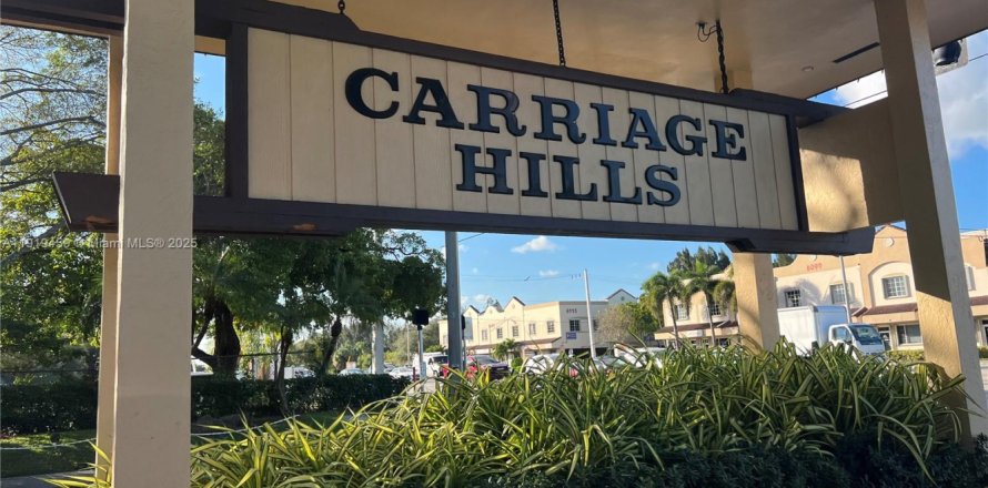 Condominio en Hollywood, Florida, 2 dormitorios  № 1974573