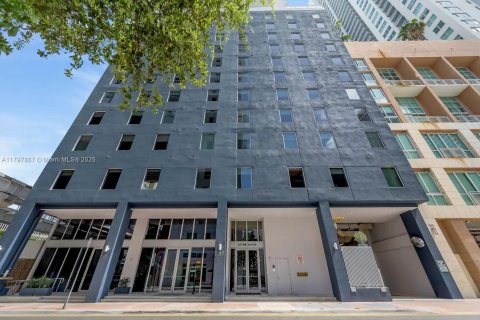 Condo in Miami, Florida  № 1738277 - photo 16
