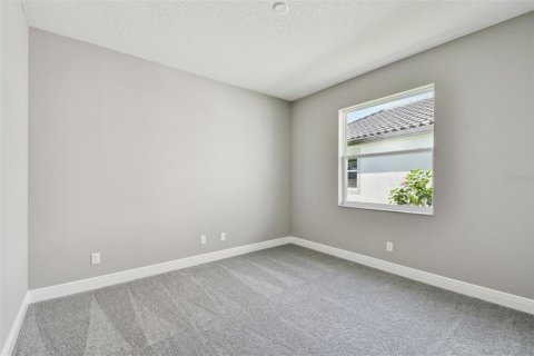House in Zephyrhills, Florida 4 bedrooms, 307.13 sq.m. № 1559933 - photo 10