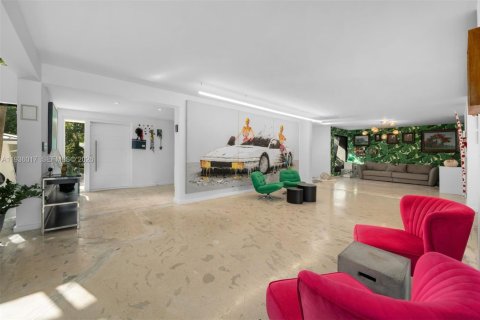 Купить виллу или дом в Ки-Бискейн, Флорида 5 спален, 457.45м2, № 1995261 - фото 10