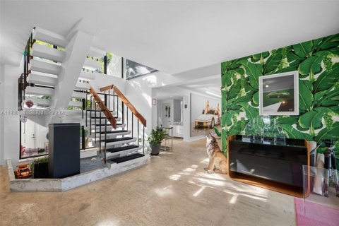 Купить виллу или дом в Ки-Бискейн, Флорида 5 спален, 457.45м2, № 1995261 - фото 17