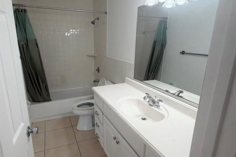Villa ou maison à louer à Lake Worth, Floride: 4 chambres, 201.23 m2 № 2390065 - photo 21