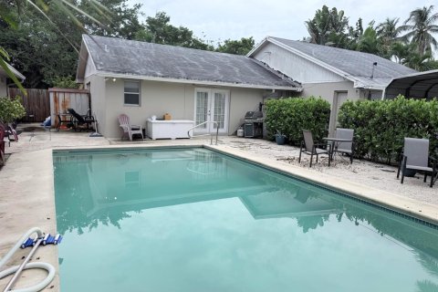 Villa ou maison à louer à Lake Worth, Floride: 4 chambres, 201.23 m2 № 2390065 - photo 22