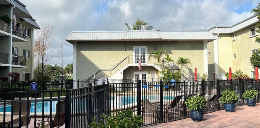 Condo in Wilton Manors, Florida, 1 bedroom № 1007451