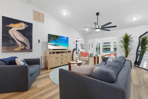 House in Bradenton, Florida 3 bedrooms, 197.23 sq.m. № 2091677 - photo 18