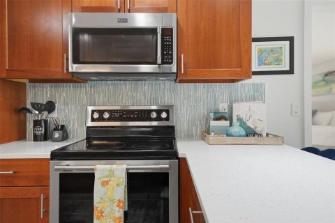 House in Bradenton, Florida 3 bedrooms, 197.23 sq.m. № 2091677 - photo 9