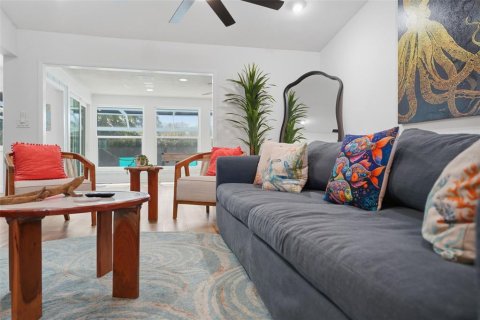 House in Bradenton, Florida 3 bedrooms, 197.23 sq.m. № 2091677 - photo 19