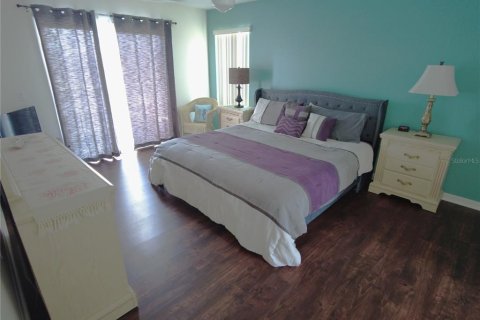 Casa en alquiler en Kissimmee, Florida, 5 dormitorios, 238.94 m2 № 1801657 - foto 24