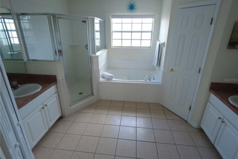 Casa en alquiler en Kissimmee, Florida, 5 dormitorios, 238.94 m2 № 1801657 - foto 23