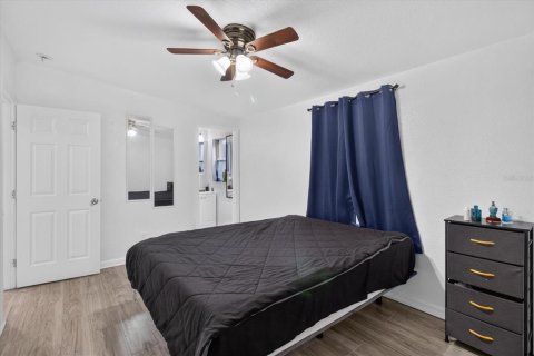 Casa en venta en Tampa, Florida, 4 dormitorios, 127.65 m2 № 2344841 - foto 28
