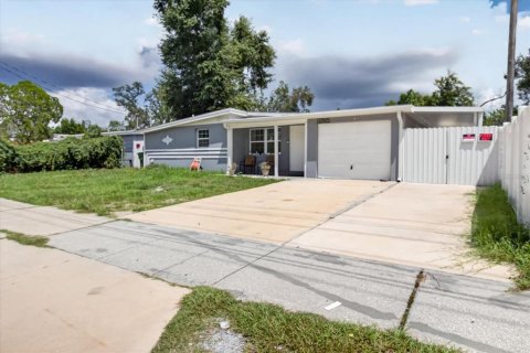 Casa en venta en Tampa, Florida, 4 dormitorios, 127.65 m2 № 2344841 - foto 5