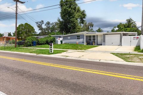 Casa en venta en Tampa, Florida, 4 dormitorios, 127.65 m2 № 2344841 - foto 4