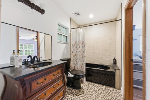 House in Fort Lauderdale, Florida 6 bedrooms, 483.09 sq.m. № 2094044 - photo 25