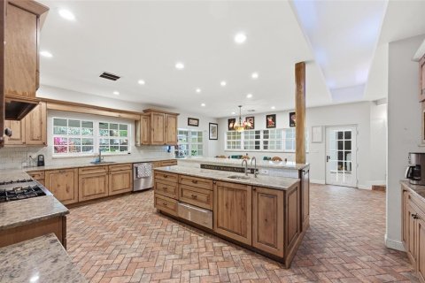 House in Fort Lauderdale, Florida 6 bedrooms, 483.09 sq.m. № 2094044 - photo 3