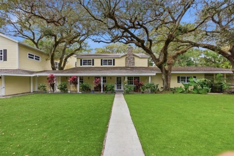 House in Fort Lauderdale, Florida 6 bedrooms, 483.09 sq.m. № 2094044