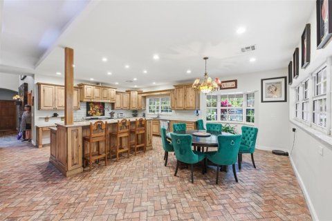House in Fort Lauderdale, Florida 6 bedrooms, 483.09 sq.m. № 2094044 - photo 6